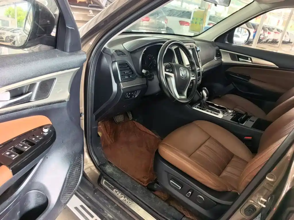 Changan CS95 2017 2017 2.0T FWD Zhiyuan Edition