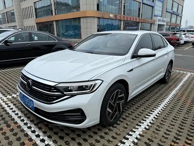 Volkswagen Sagitar 2023