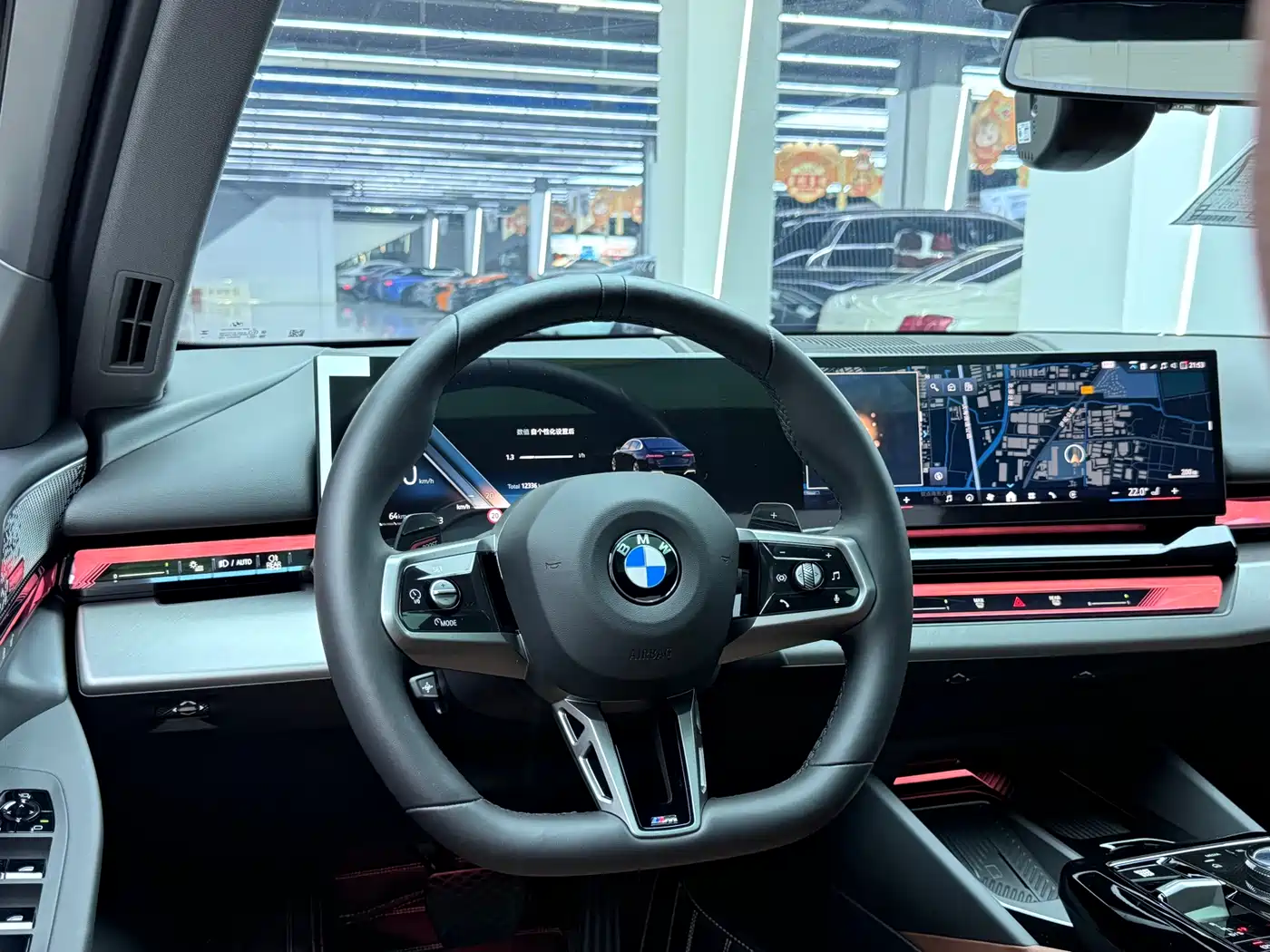 BMW 5 Series 2024 530Li Leading M Sport Package фото 10