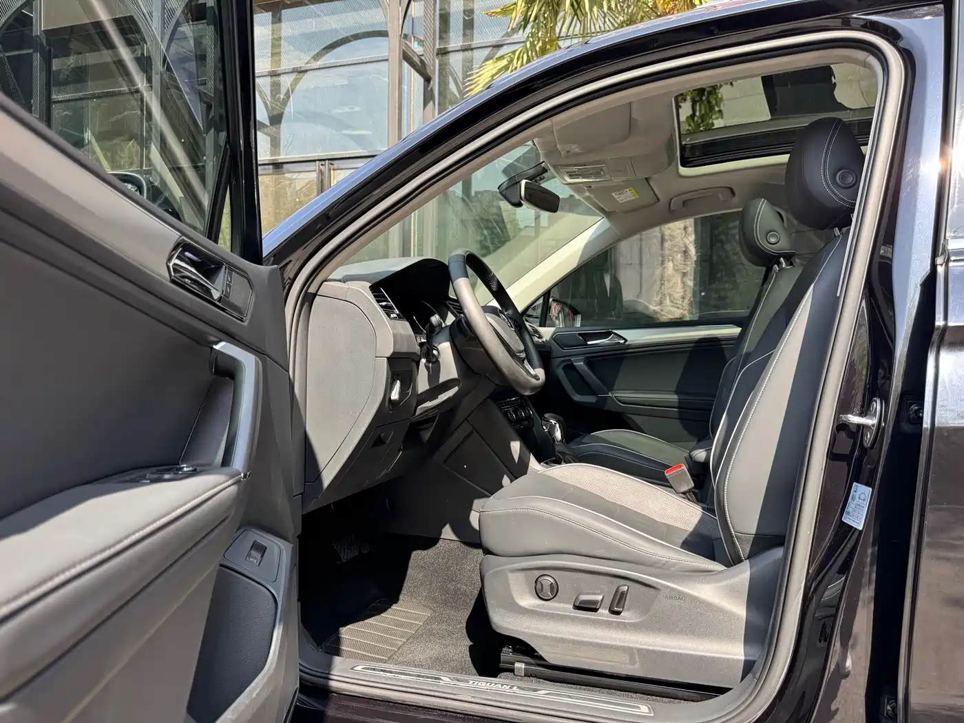 Volkswagen Tiguan L 2017 330TSI Automatic 2WD Flagship Edition фото 3
