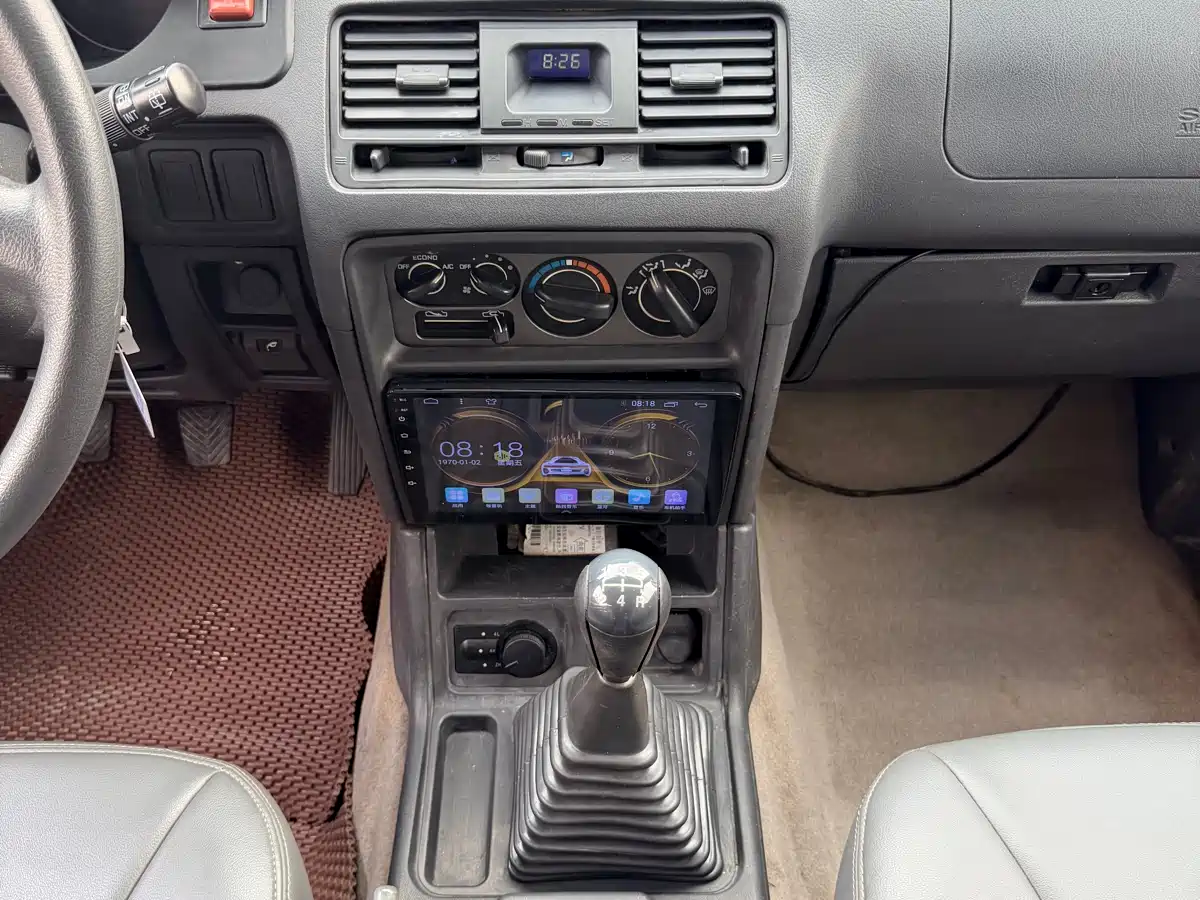 Leopaard Liebao 6481 2009 2.2L Manual 4WD фото 14