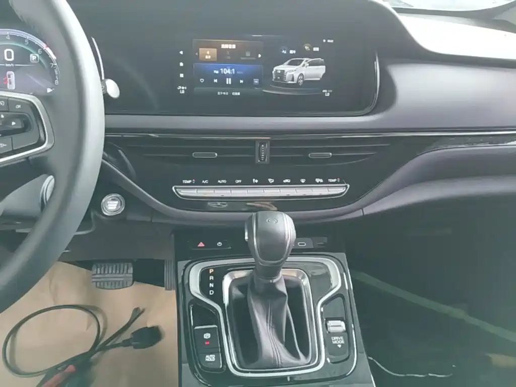 GAC Trumpchi Trumpchi M6 2026 2025 Basic Model