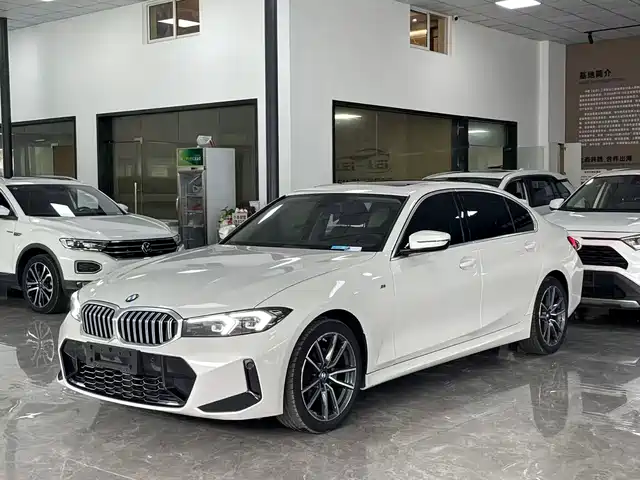 BMW 3 Series 2023 320Li M Sport Package — фото 1