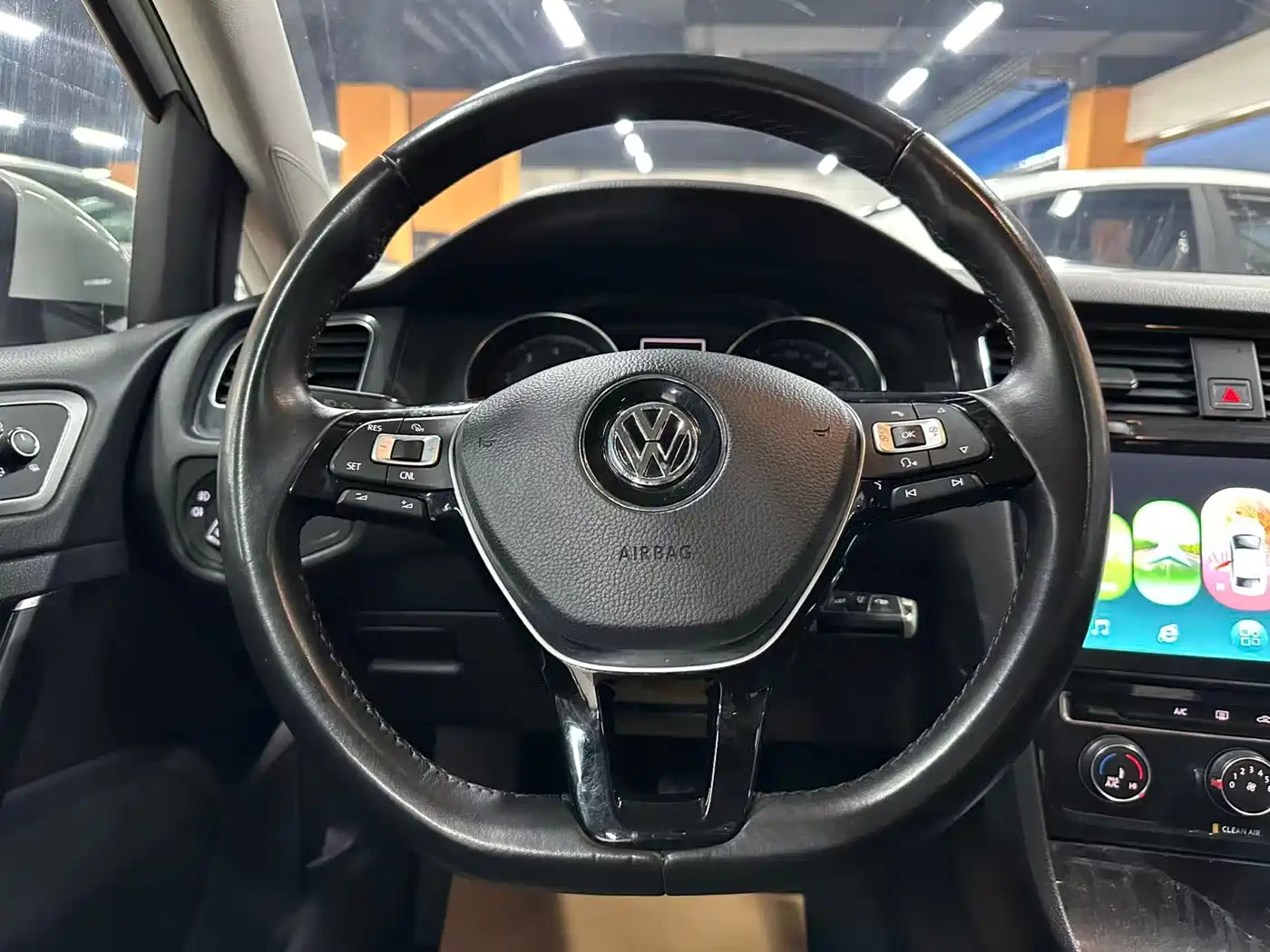 Volkswagen Golf 2018 230TSI Automatic Comfort фото 10
