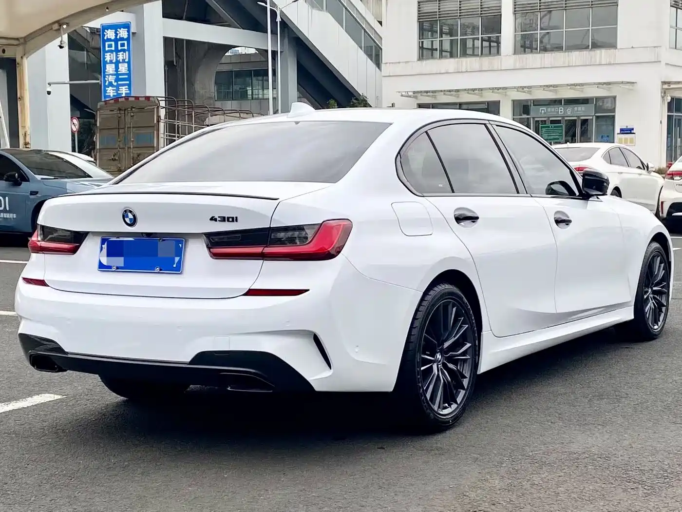BMW 3 Series 2021 325Li M Sport Night Edition фото 6