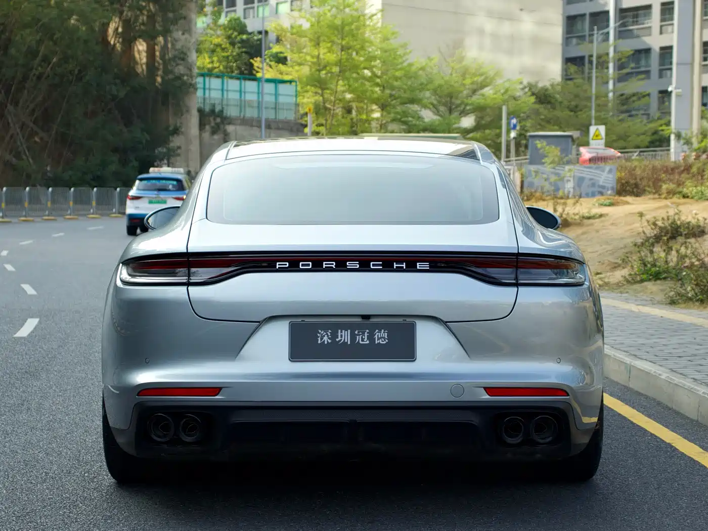 PORSCHE PANAMERA