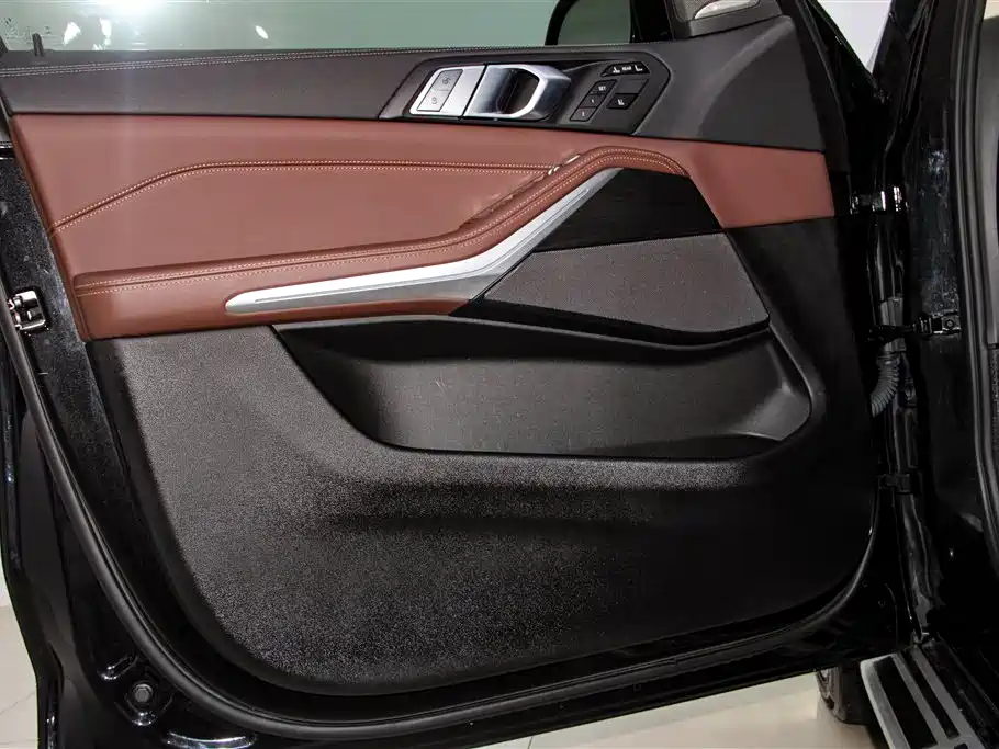BMW X7 2020 xDrive40i Leading Luxury Package фото 17