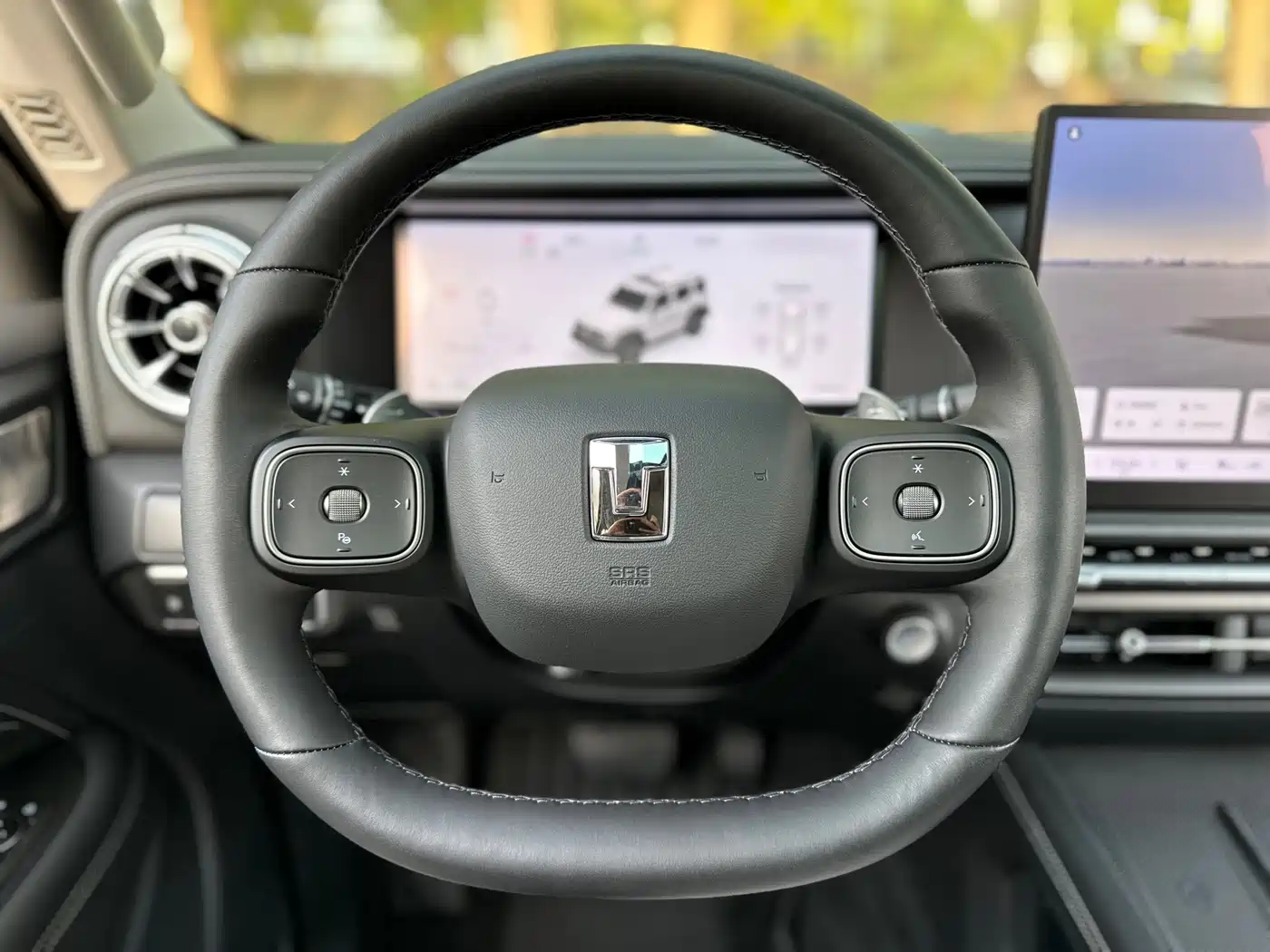 TANK TANK 300 NEW ENERGY