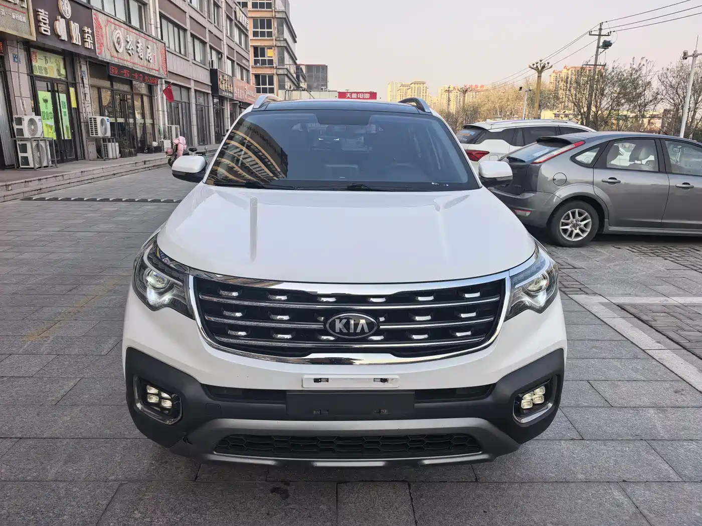 Kia Sportage 2019 2.0L Automatic Smart Luxury Edition фото 2