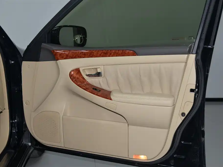 Toyota Crown 2006 2006 2.5L Royal Leather Edition