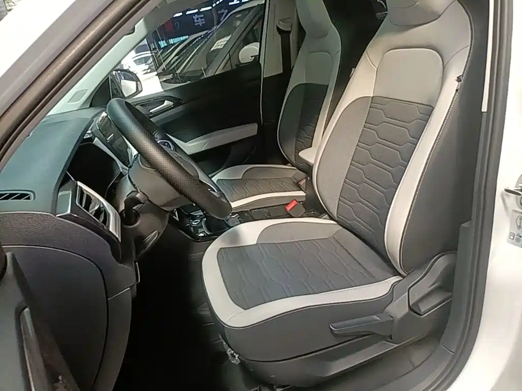 Volkswagen Tharu, миниатюра 15