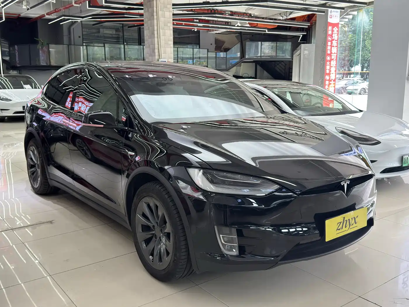 Фото 9 - Tesla Model X