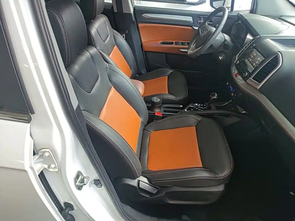 JAC Motors Refine S3 2015 2014 1.5L CVT Luxury Smart
