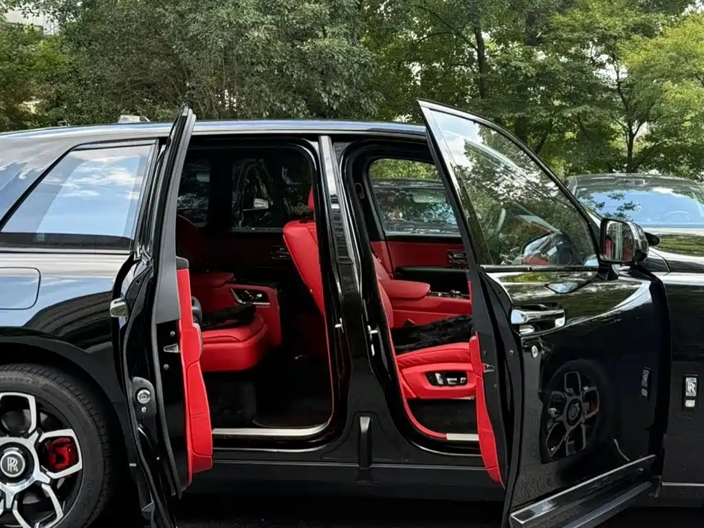 Rolls-Royce Cullinan 2019 2018 4-Seater Version