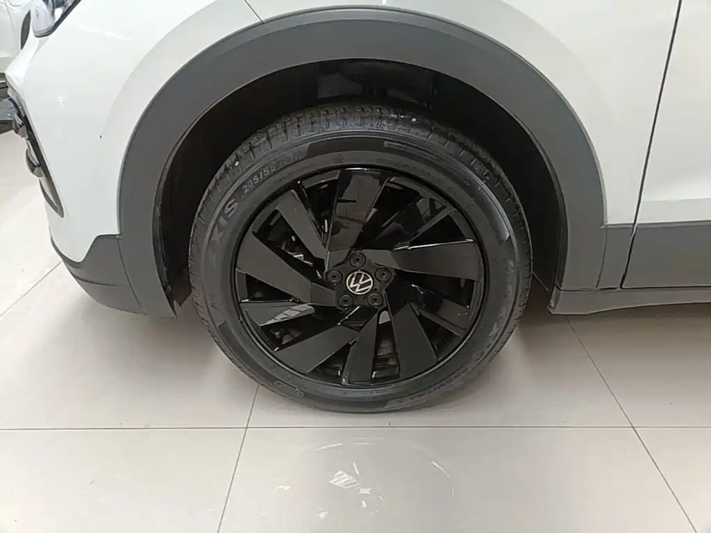 Volkswagen Tharu, миниатюра 23
