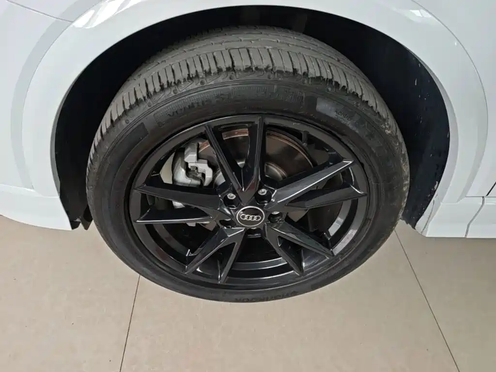 Audi Q2L 2024 2023 35TFSI Progressive Dynamic