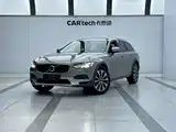 Фото 1 - Volvo V90