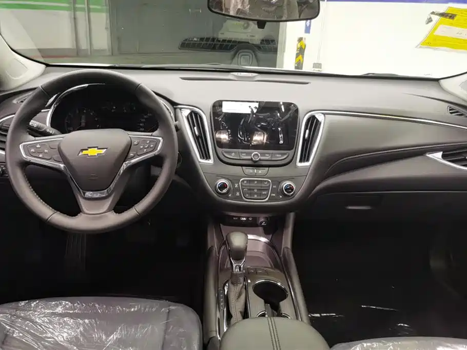Chevrolet Malibu XL 2023 1.5T RS Edition фото 12