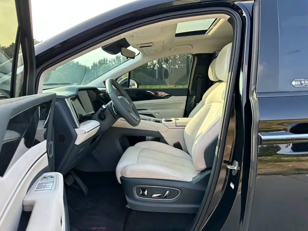 BYD Xia 2026 2026 DM-i 1.5T 218km Premium