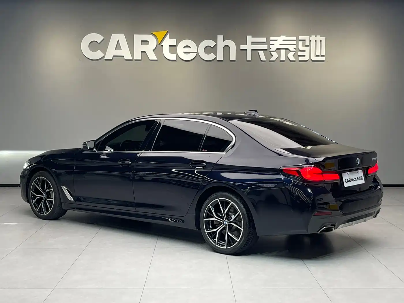 BMW 5 Series 2022 530Li Exclusive M Sport Package фото 6