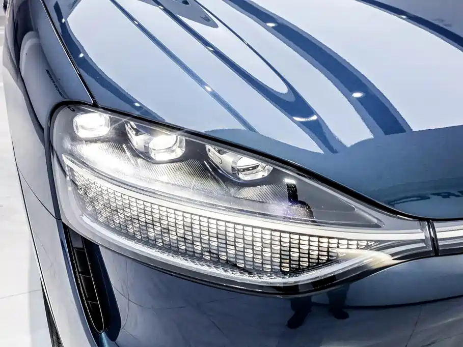 AITO Wenjie AITO M9 2024 2024 Range Extender Max Edition 42kWh 6-seater