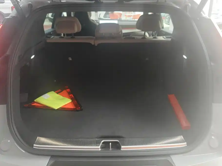 2026 Volvo XC70 Plug-in Hybrid