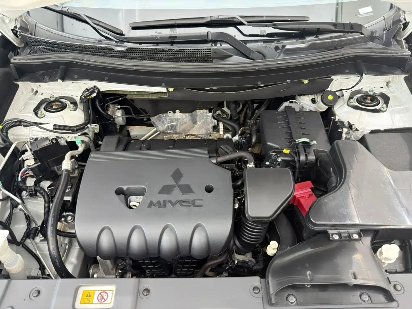 Mitsubishi Outlander 2023 2021 2.0L 2WD Smooth Ride Version 5-Seater