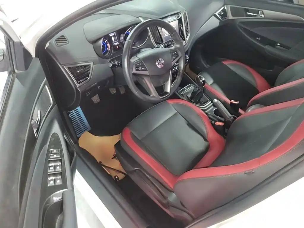 Changan Eado XT 2017 2016 1.6L Manual Stylish Cool Edition