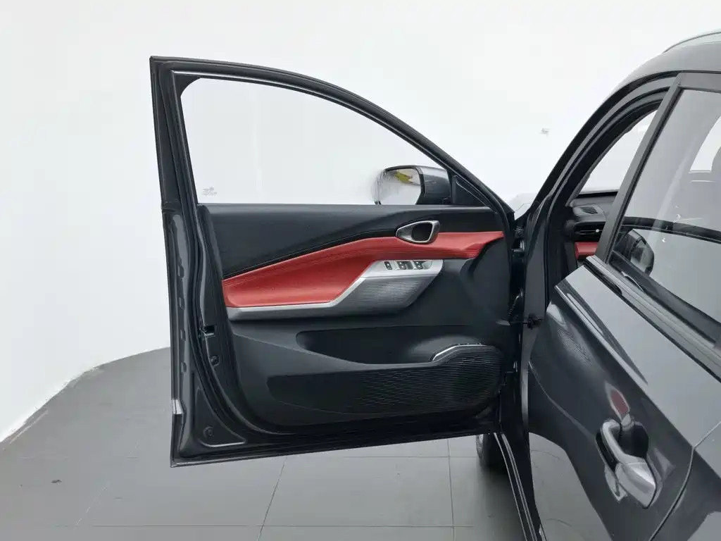 Baojun Valli 2021 2021 1.5T Dali Sky CVT Premium