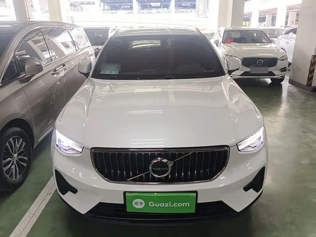 Volvo XC40 2024 2024 B3 Smart Elite Luxury Edition