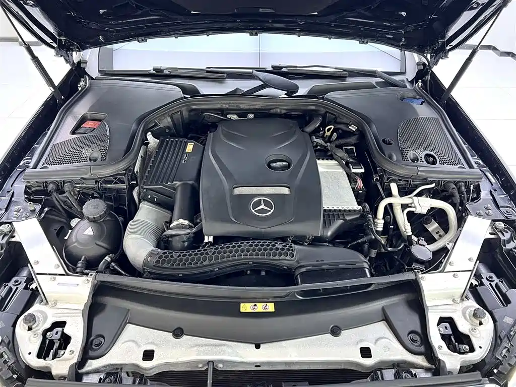 Mercedes-Benz E-Class 2016 E 200 L Sport Type фото 13