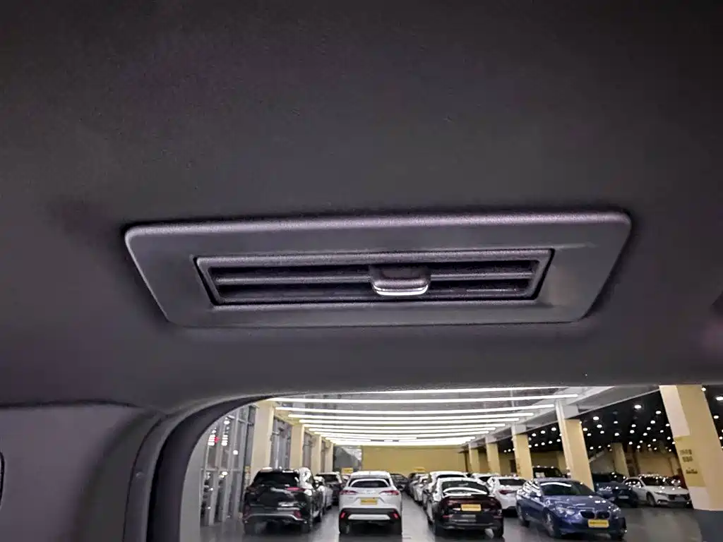 Cadillac XT6 2021 28T 6-Seater AWD Luxury фото 27