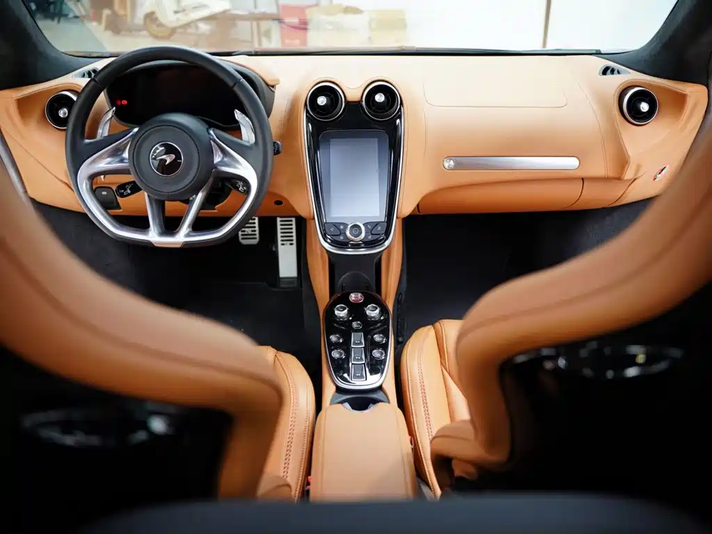 McLaren GT 2023 2023 4.0T Standard Model
