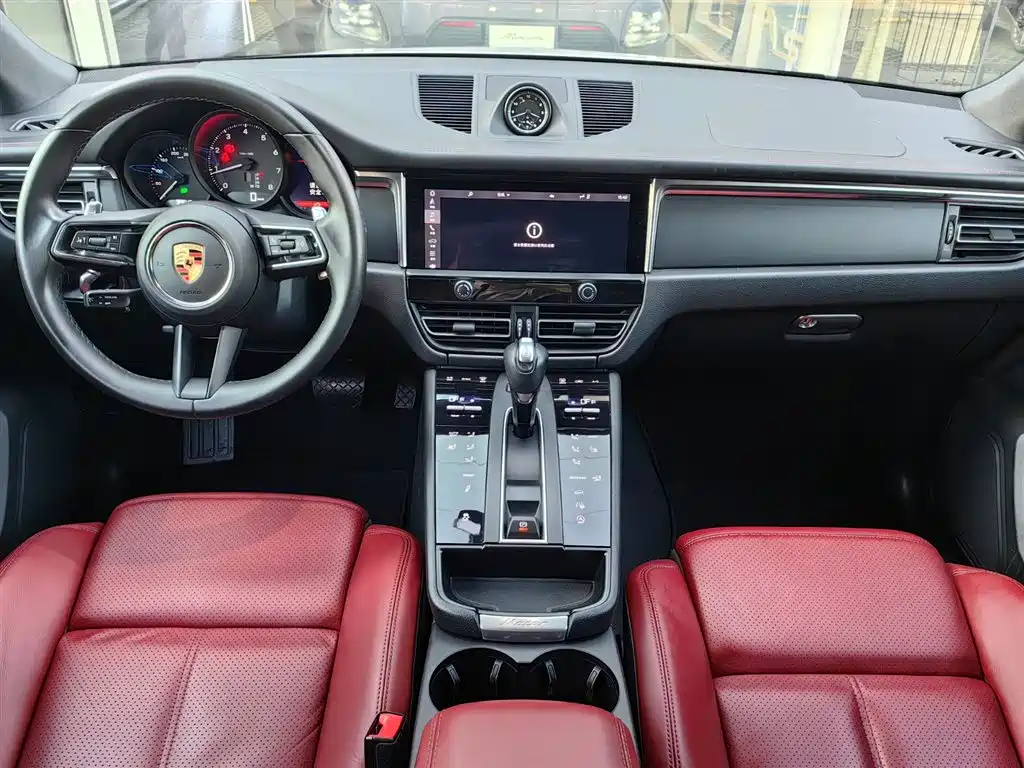 Porsche Macan 2023 Macan 2.0T фото 10