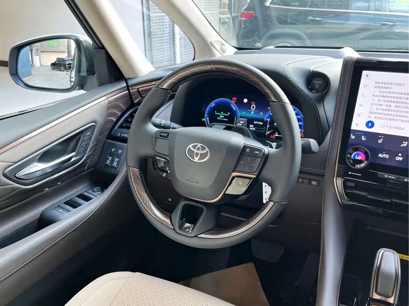 Toyota Alphard 2024 Hybrid 2.5L Ultimate Enjoyment Edition фото 6