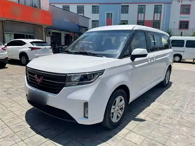 Wuling Motors Wuling Journey 2021 1.5T Manual Luxury Edition