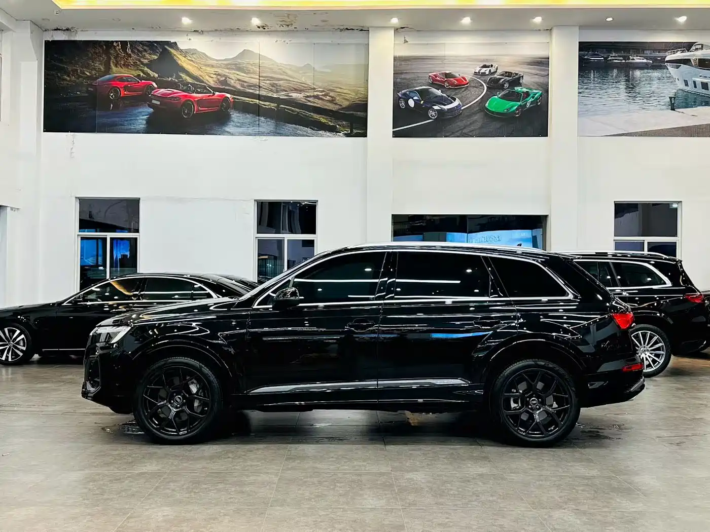 Audi Q7 2025 55 TFSI quattro S line Black Warrior фото 3