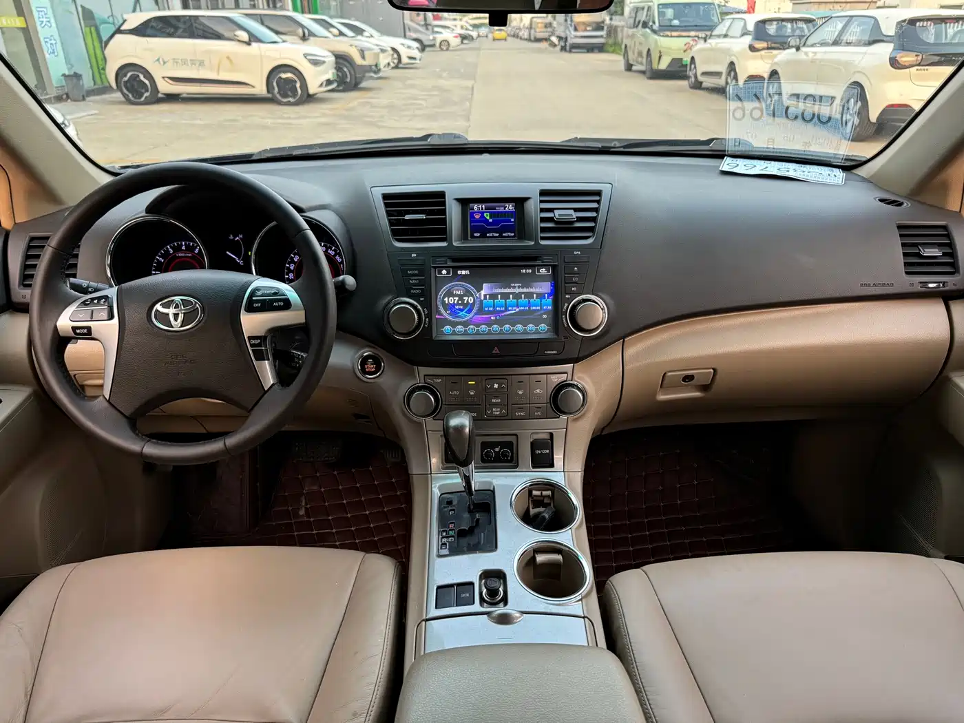 Toyota Highlander 2013 2.7L 2WD 7-seater Purple Gold Edition фото 7