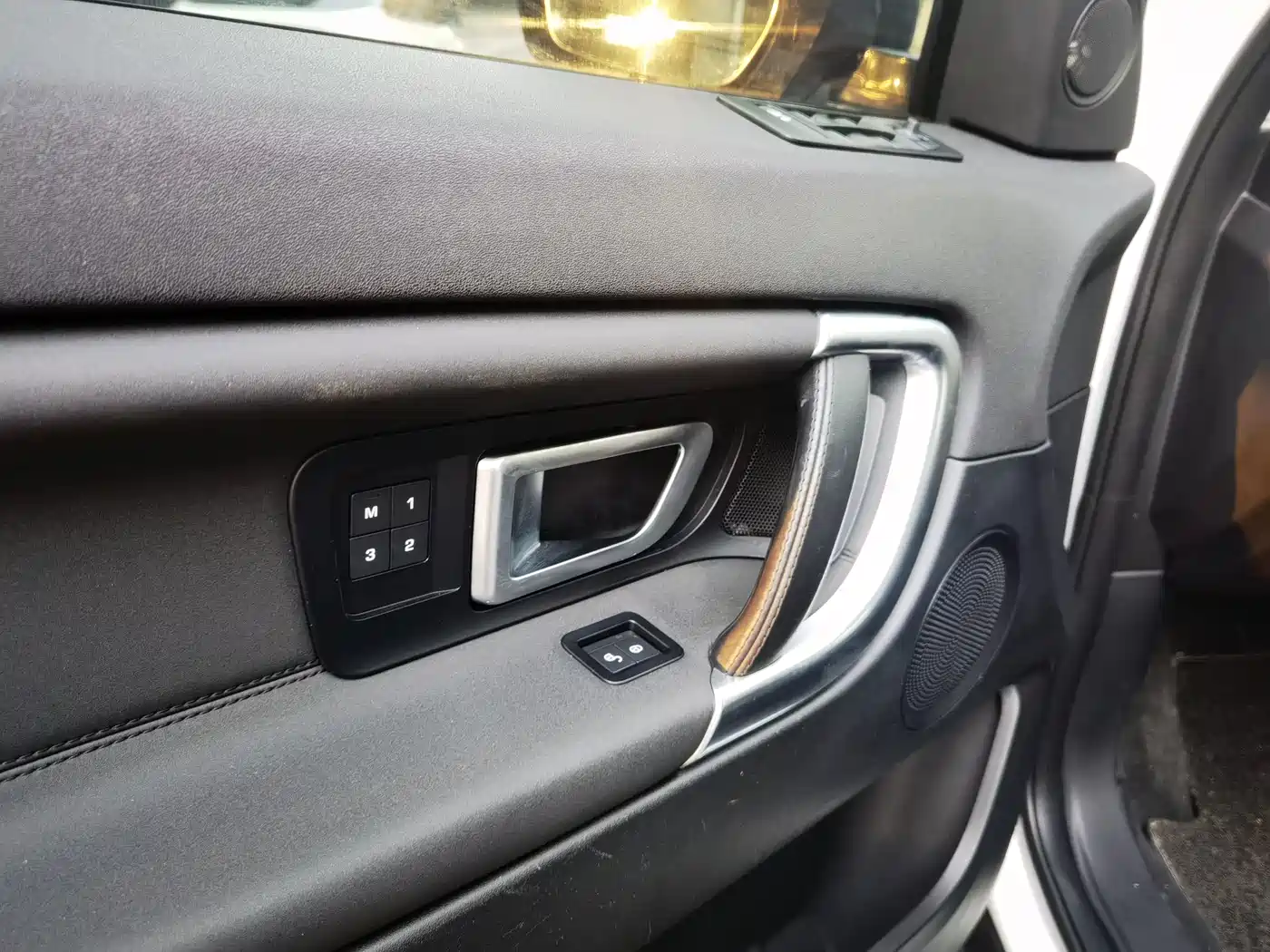 Land Rover Discovery Sport 2018 240PS HSE Edition фото 10