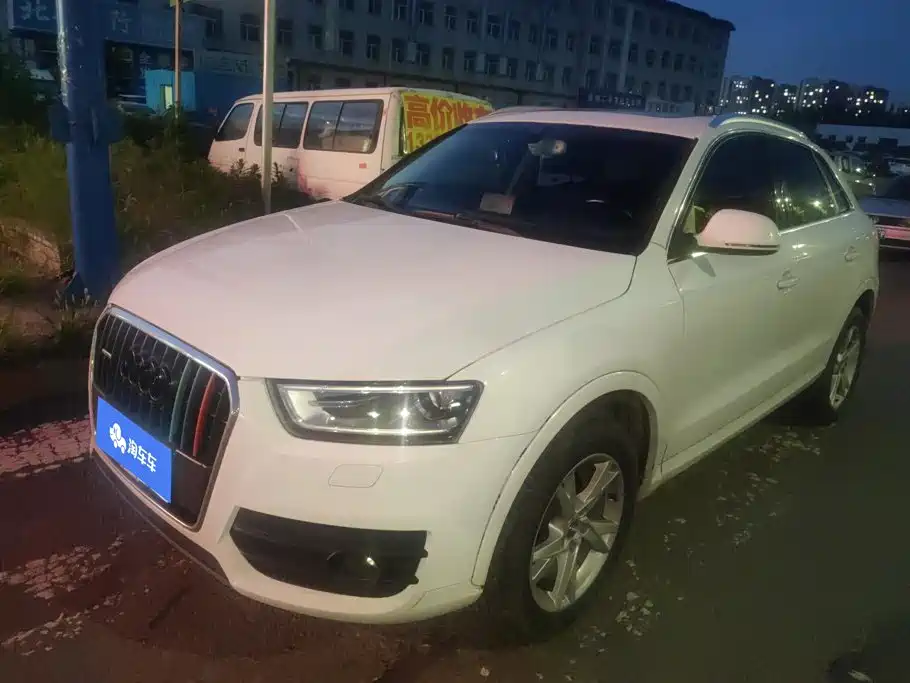Audi Q3 (Import) 2013 2012 35 TFSI quattro Comfort