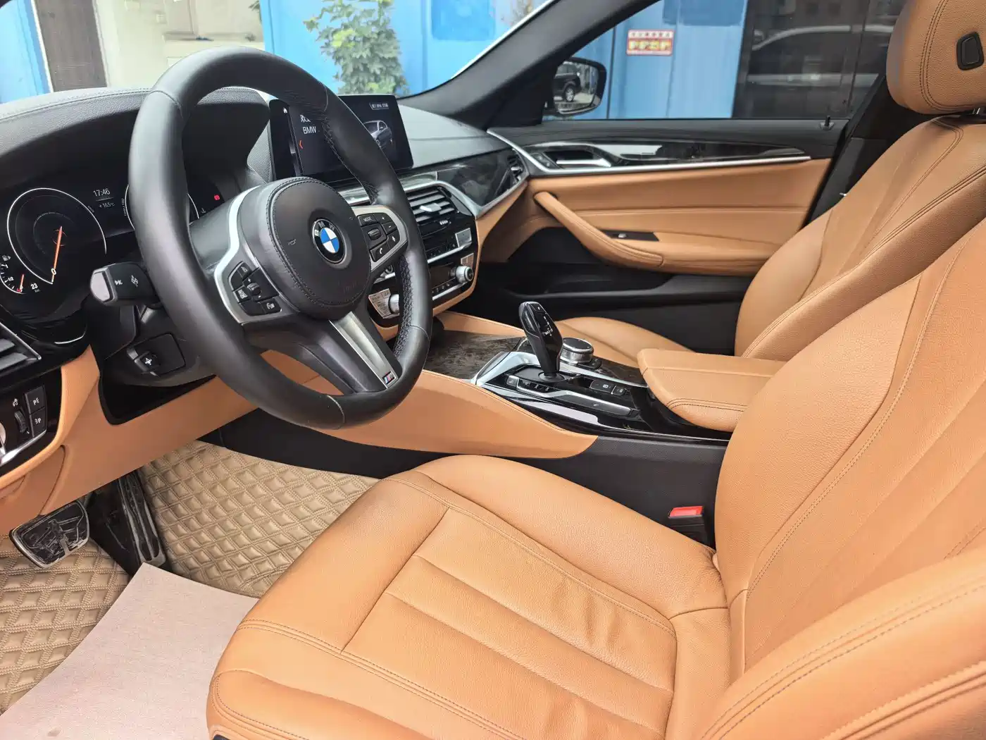BMW 5 Series 2019 530Li Leading M Sport Package фото 12