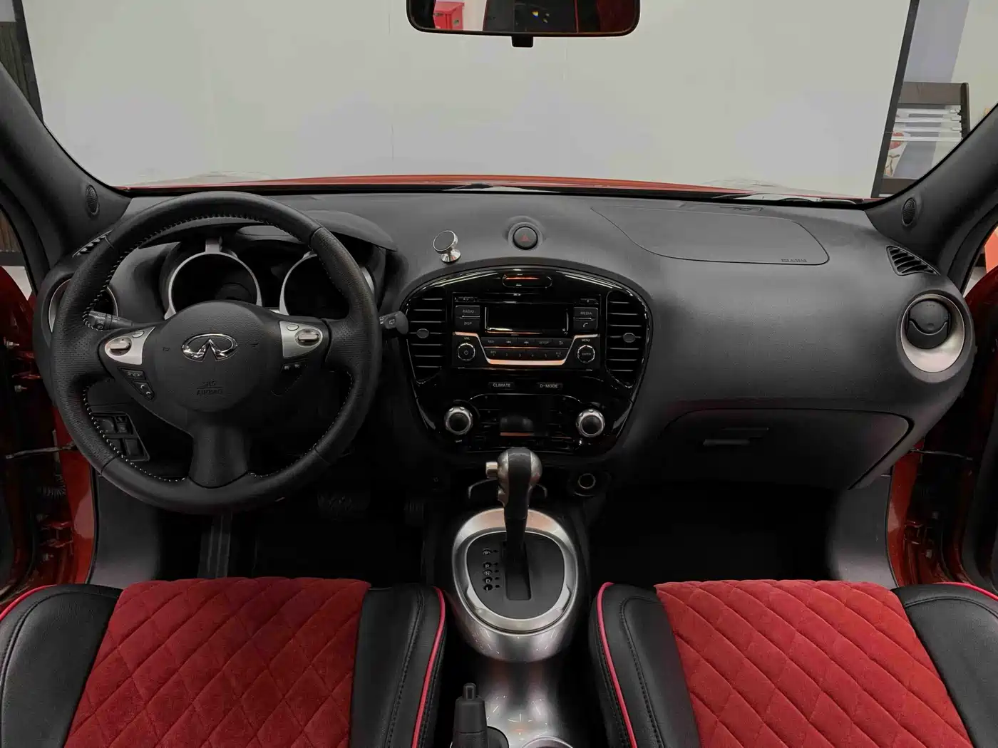Infiniti ESQ 2016 2014 1.6L Free Edition