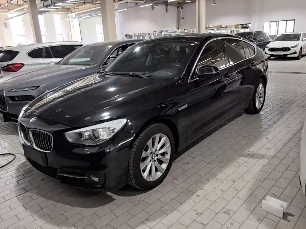 BMW 5 Series GT 2015 2014 528i Leading