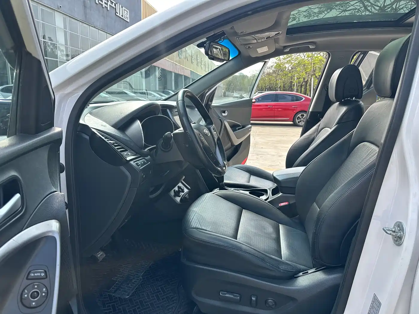 Hyundai Santa Fe (Import) 2013 3.0L 4WD Comfort Navigation 7-seater Euro IV фото 9