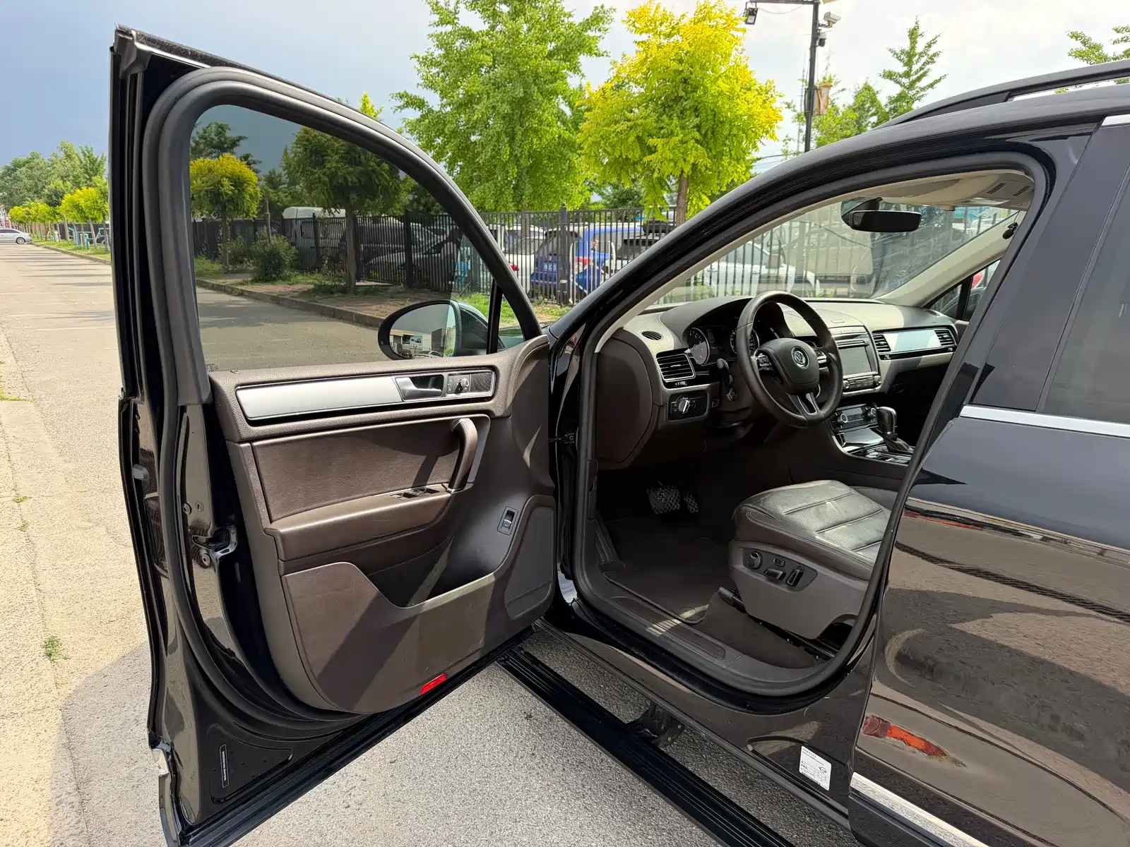 Фото 9 - Volkswagen Touareg