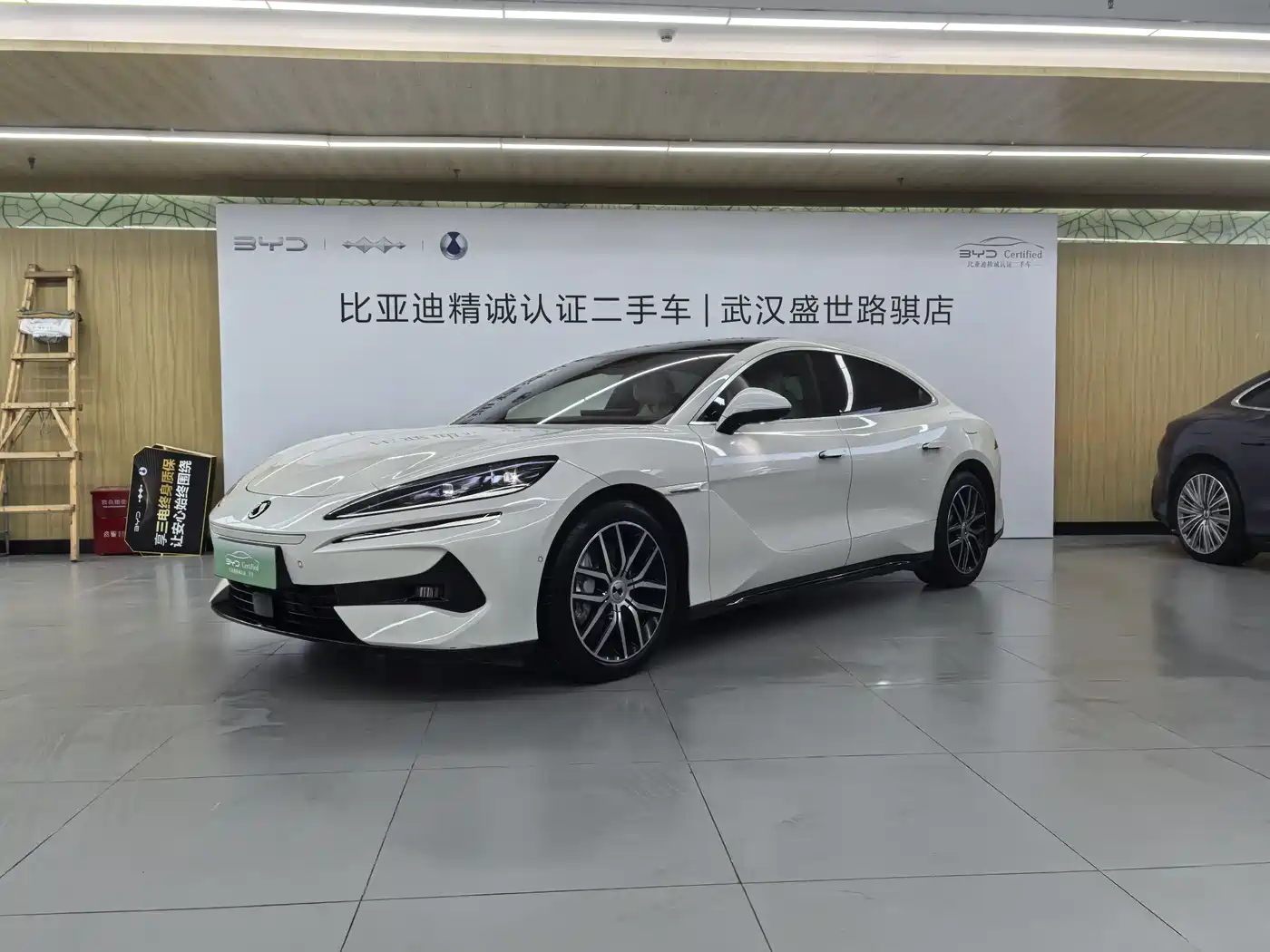 Denza Z9 2024 Model 1100km AWD Max Edition