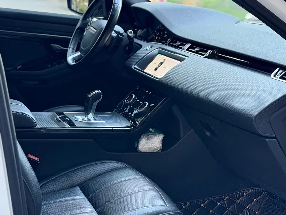 Land Rover Range Rover Evoque 2020 249PS R-DYNAMIC S Sport Edition фото 9