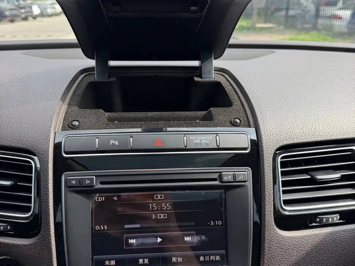 Фото 28 - Volkswagen Touareg