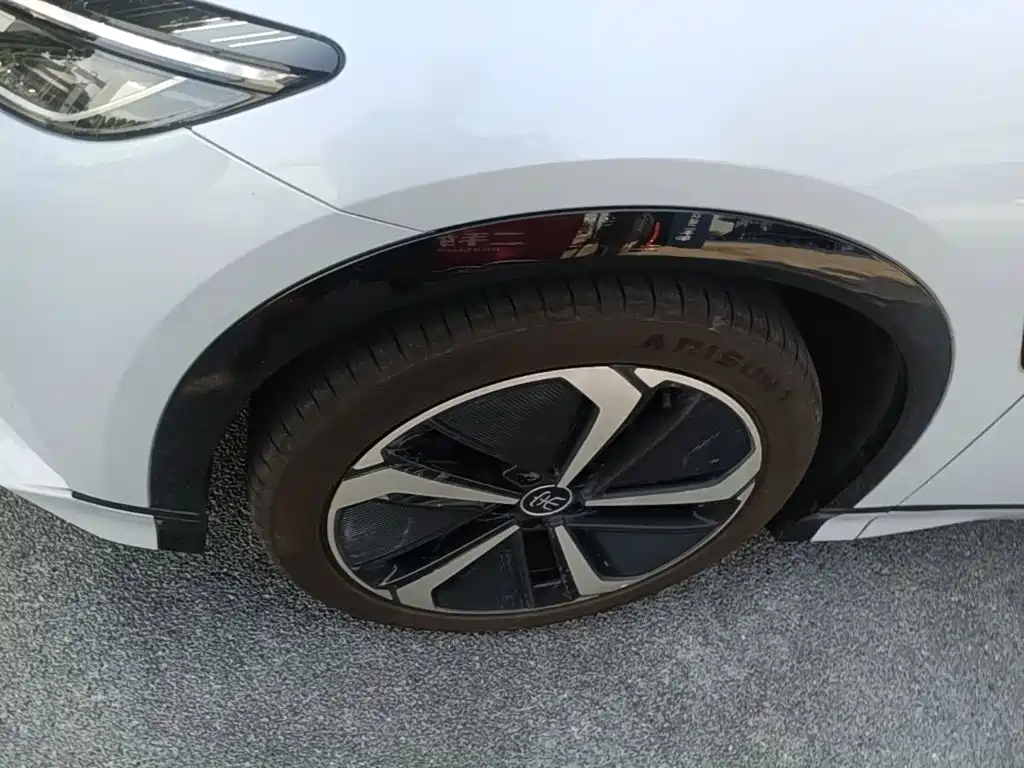 BYD Song L EV 2024 2024 662km Surpassing Type