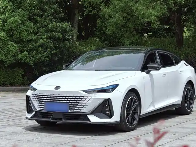 Changan UNI-V 2023
